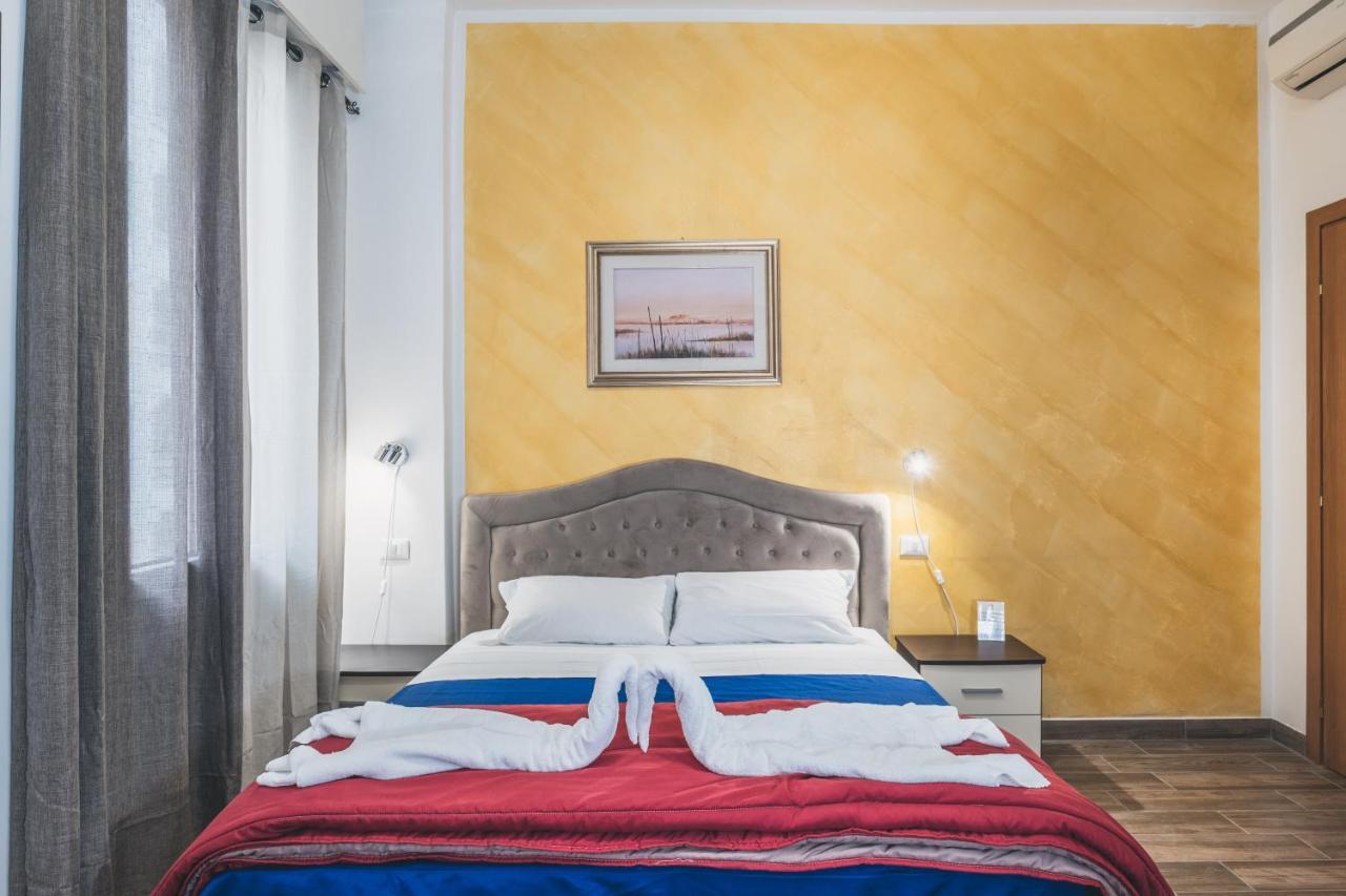 Bulldog Station Apartments With Private Wc, Ac, Tv Mestre Buitenkant foto